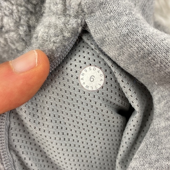 Lululemon Stand Out Sherpa Jacket Heathered Core Light Grey / Silver Drop - Picture 3 of 7